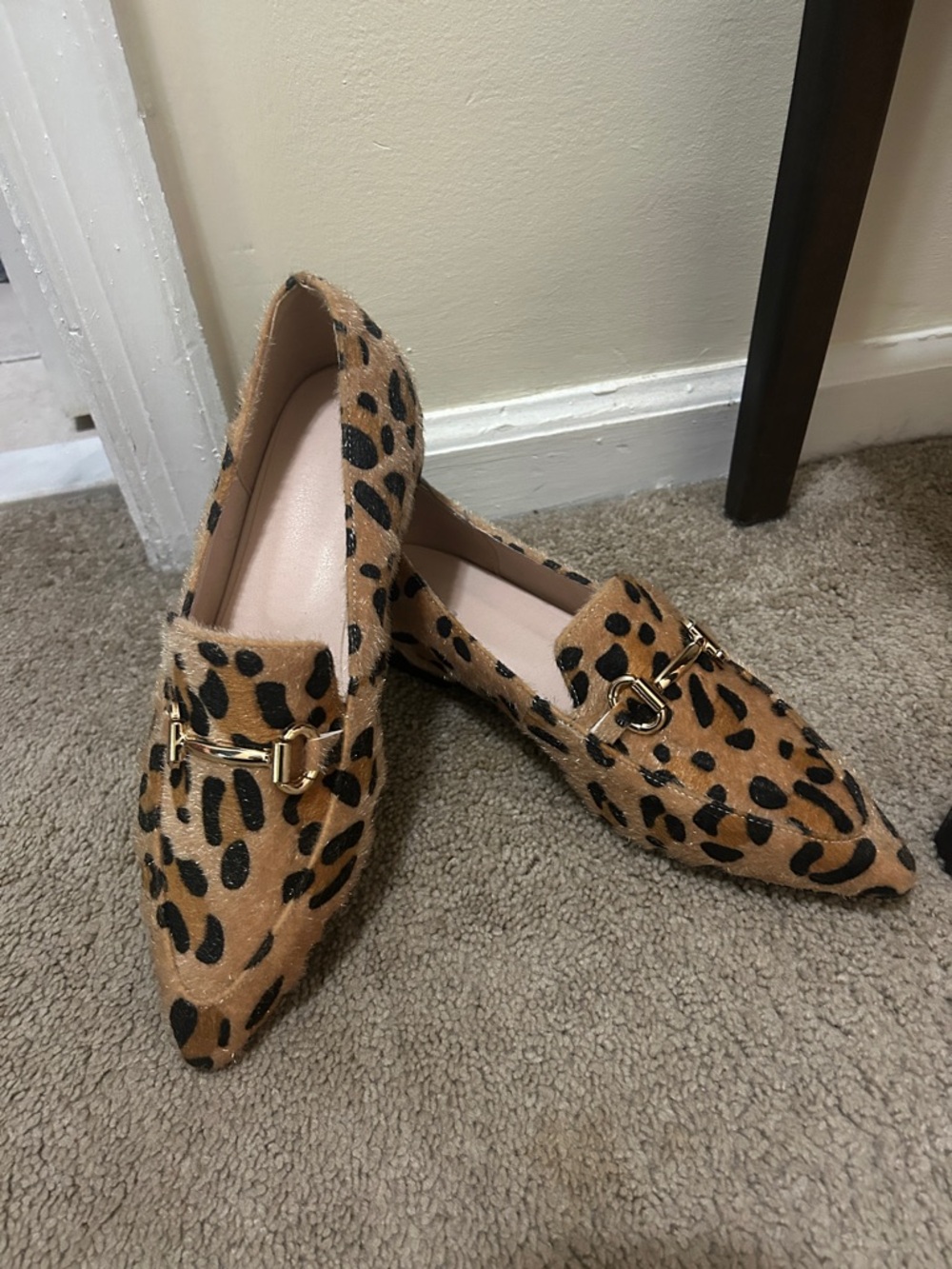 Leopard Print Pointed Toe Loafers with Gold Bit Accent - Tan/Black
